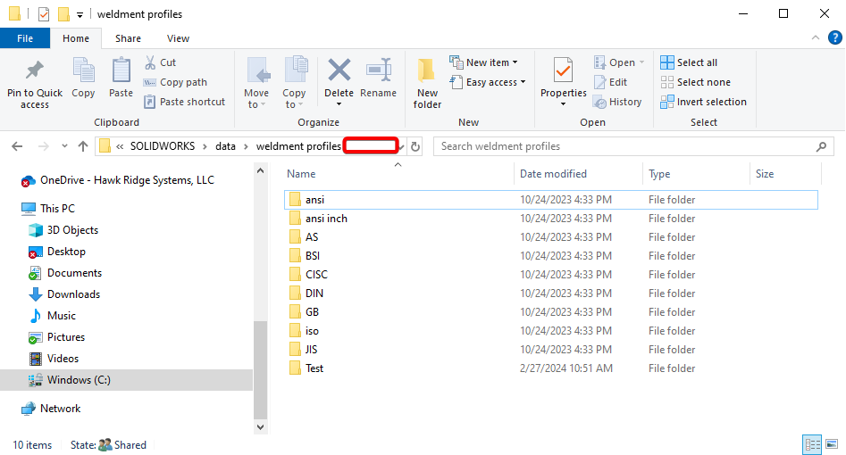 shows where to click; empty space after the path